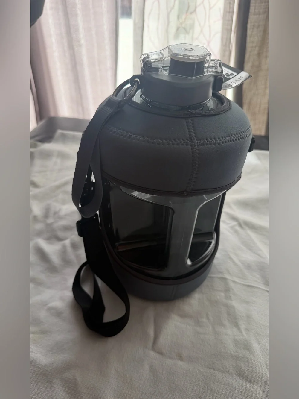 NWT HYDRAGEAR Neoprene Insulated Gray Men’s Water Bottle Sling 1 gal-3.8 L